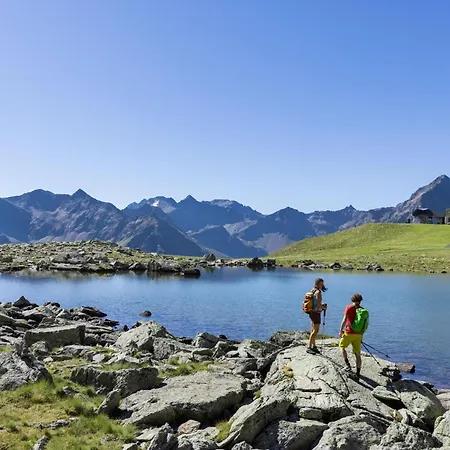 Schaiter - Ganzes Haus Mit Garten Und Gratis Parkplatz Appartement Innsbruck