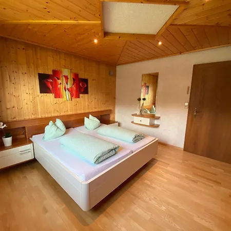 Schaiter - Ganzes Haus Mit Garten Und Gratis Parkplatz Apartmán *